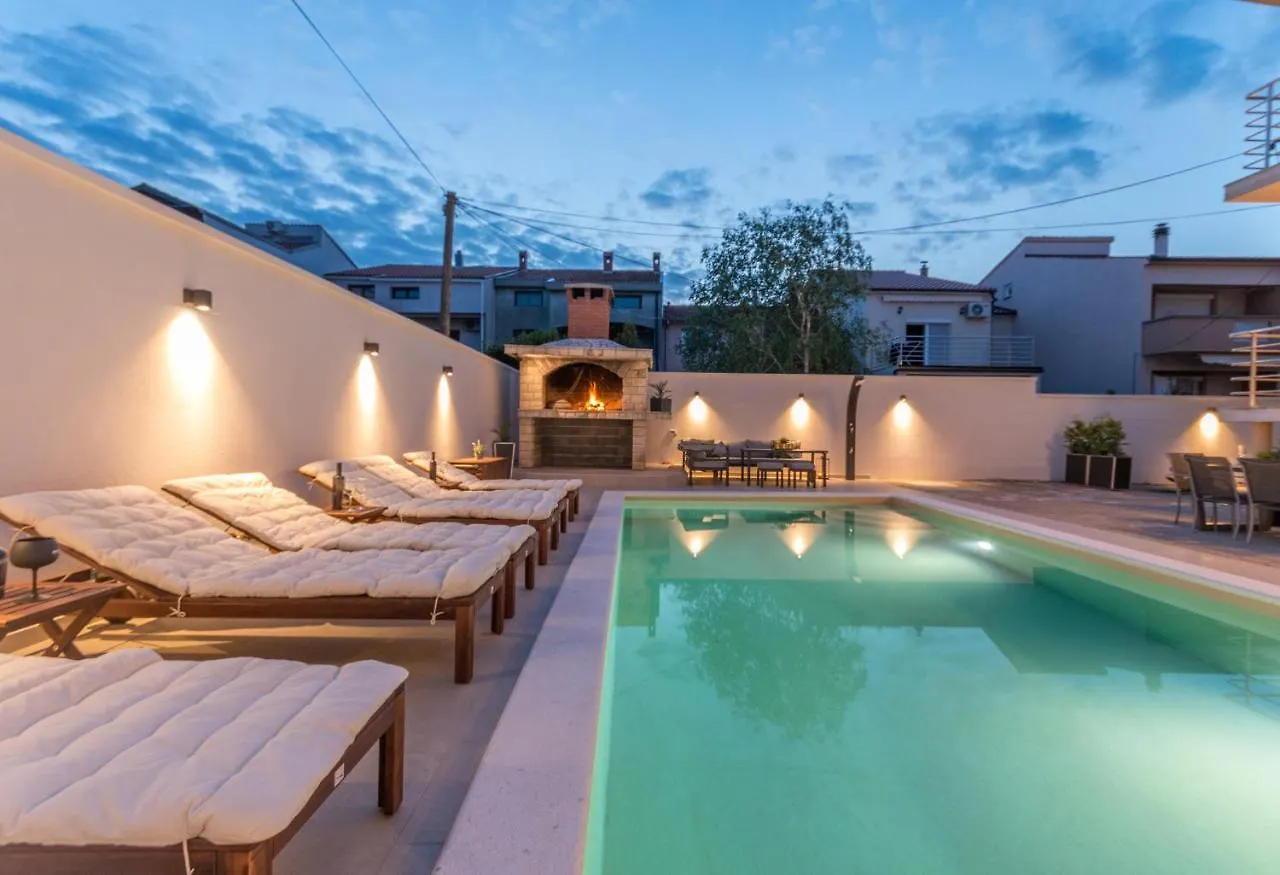 Apartment Pavla With Pool Zadar 0*,
