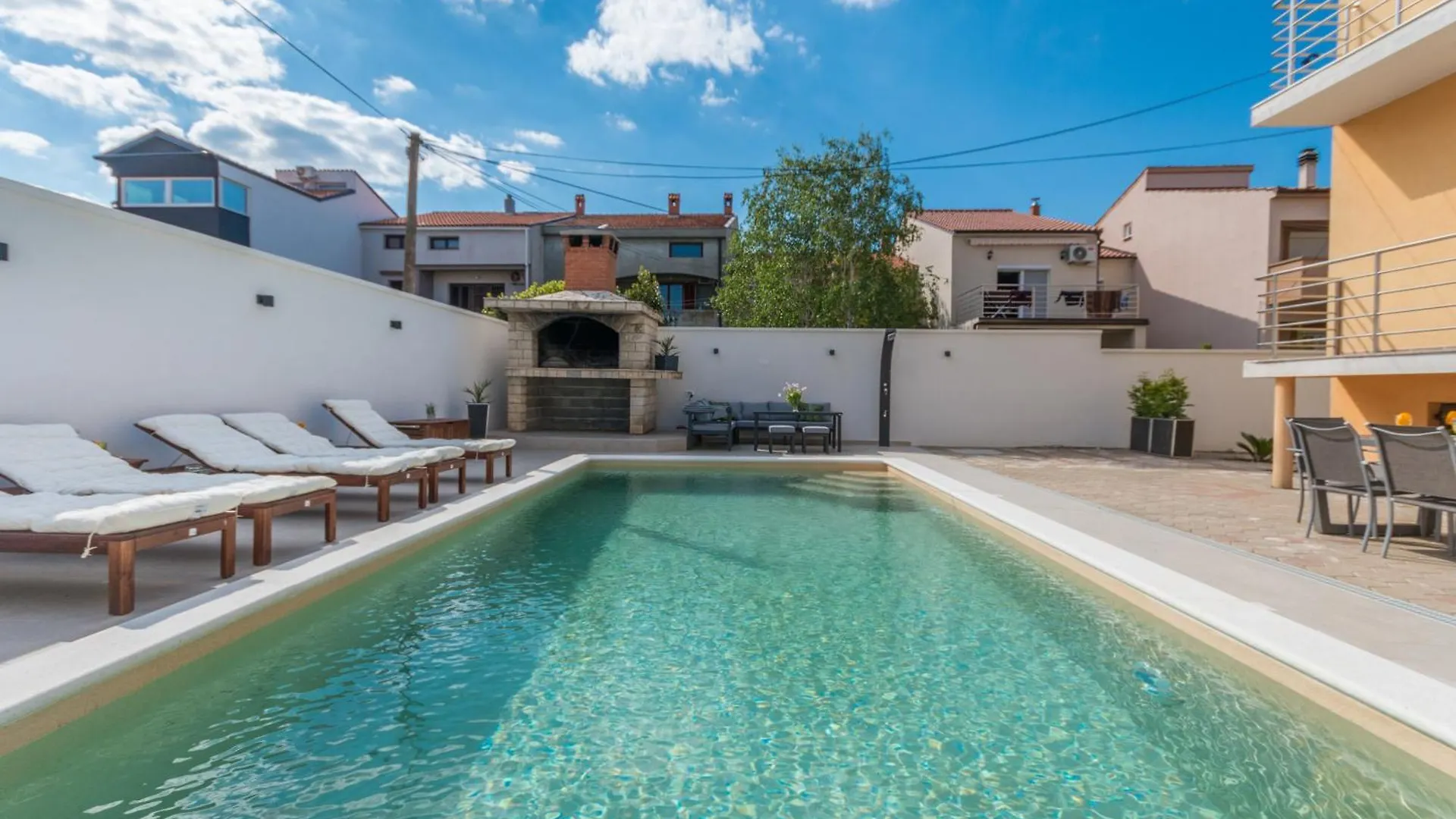 Apartment Pavla With Pool Zadar 0*,