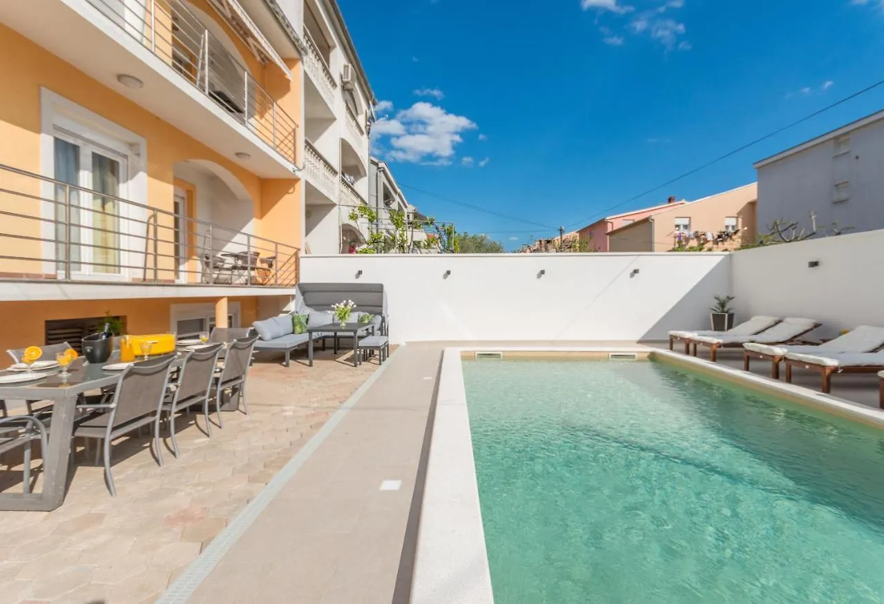 Apartment Pavla With Pool Zadar 0*,