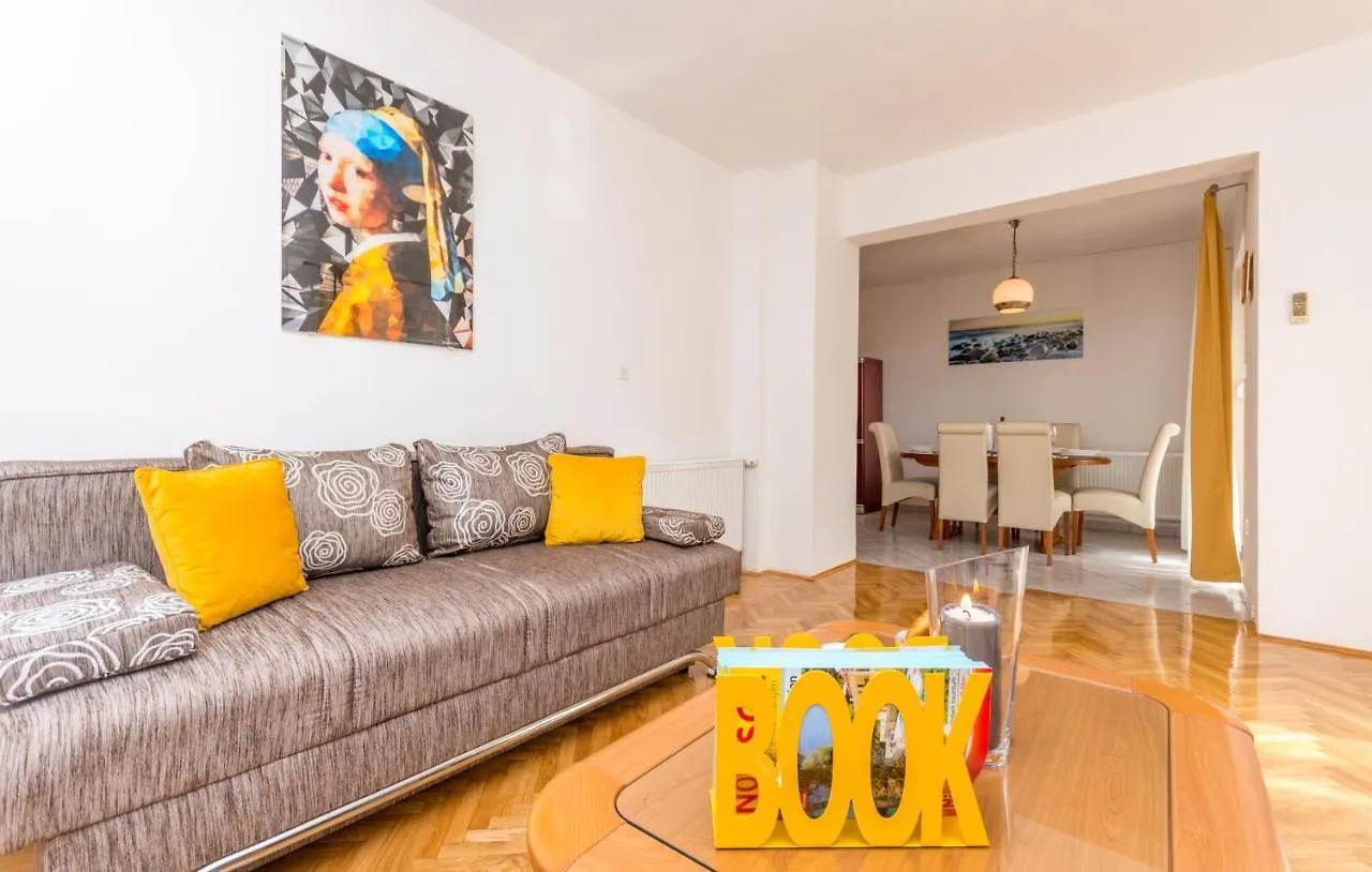 Apartment Pavla With Pool Zadar Croatia