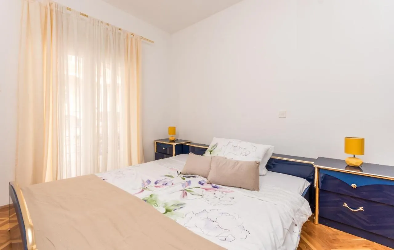 Apartment Pavla With Pool Zadar Croatia