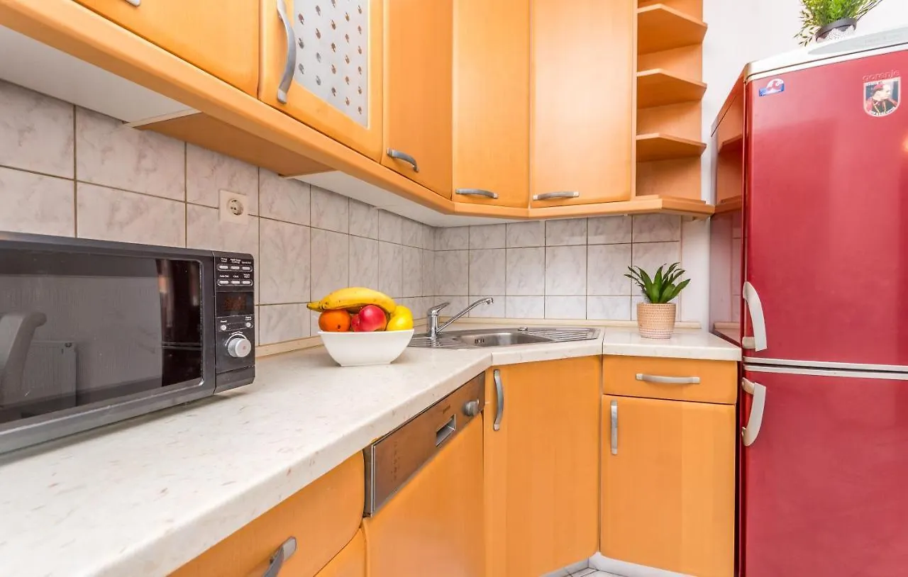 Apartment Pavla With Pool Zadar Croatia
